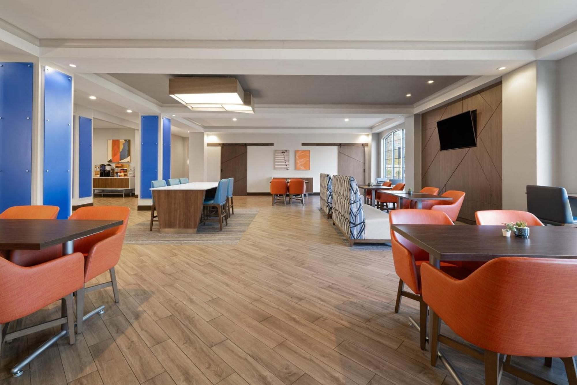 Holiday Inn Express & Suites Aiken By Ihg Exterior foto